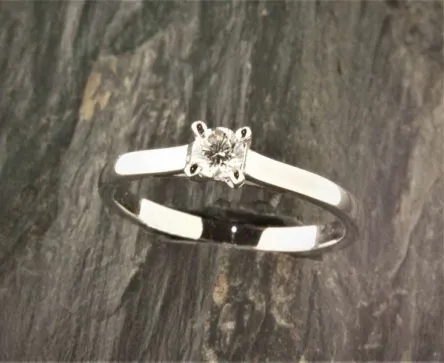 Solitaire AccompagnE Or Blanc Diamants GVS