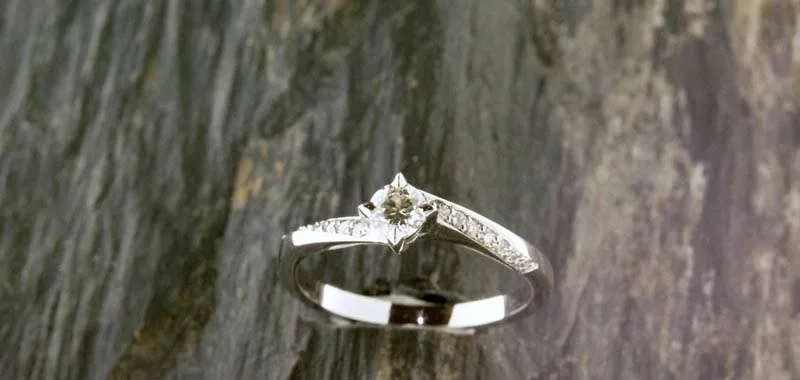 Solitaire Accompagne Or Blanc 2.64 Diamants GVS